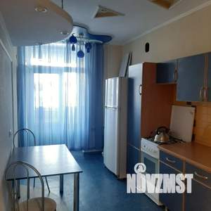 2-к квартира, посуточно, 82м2, 4/4 этаж