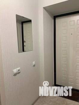 1-к квартира, посуточно, 37м2, 1/1 этаж