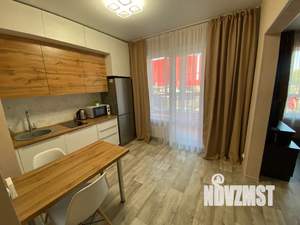 1-к квартира, посуточно, 32м2, 1/18 этаж