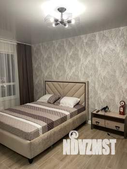 1-к квартира, посуточно, 39м2, 10/17 этаж
