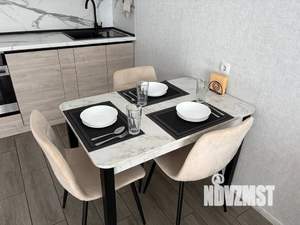 1-к квартира, посуточно, 42м2, 7/17 этаж