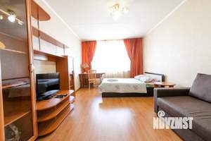 1-к квартира, посуточно, 42м2, 1/1 этаж