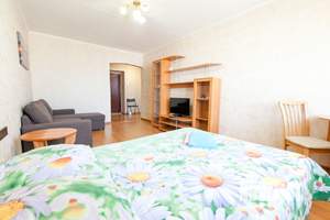 1-к квартира, посуточно, 42м2, 10/16 этаж