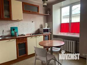 Студия квартира, посуточно, 36м2, 2/5 этаж