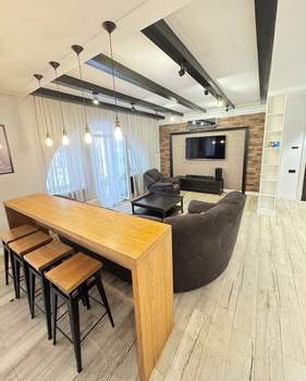 3-к квартира, на длительный срок, 171м2, 6/6 этаж