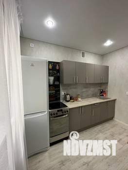 1-к квартира, посуточно, 37м2, 4/16 этаж