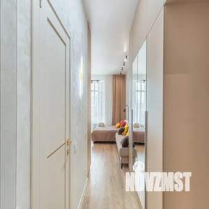 Студия квартира, посуточно, 30м2, 4/7 этаж