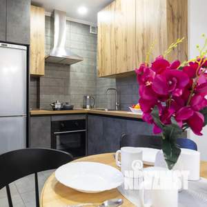 1-к квартира, посуточно, 42м2, 1/1 этаж