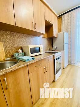 1-к квартира, посуточно, 35м2, 5/16 этаж