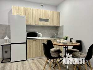 1-к квартира, посуточно, 46м2, 1/1 этаж