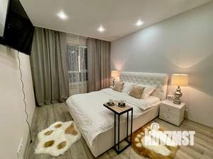 2-к квартира, посуточно, 46м2, 16/16 этаж