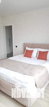 1-к квартира, посуточно, 42м2, 8/10 этаж