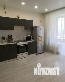 1-к квартира, посуточно, 35м2, 2/10 этаж
