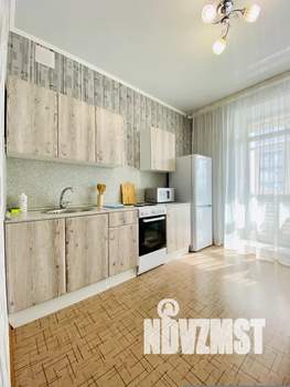 1-к квартира, посуточно, 40м2, 9/16 этаж