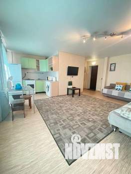 2-к квартира, посуточно, 40м2, 1/1 этаж