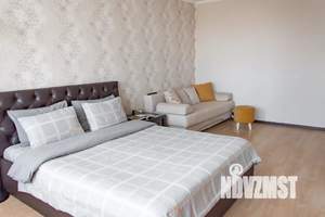 1-к квартира, посуточно, 35м2, 7/10 этаж