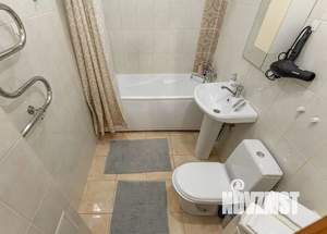 Студия квартира, посуточно, 30м2, 1/9 этаж