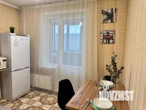 1-к квартира, посуточно, 36м2, 4/10 этаж