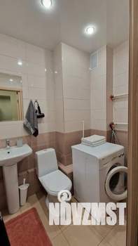 1-к квартира, посуточно, 38м2, 7/10 этаж