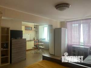 Студия квартира, посуточно, 36м2, 2/5 этаж