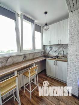 Студия квартира, посуточно, 35м2, 16/16 этаж