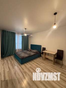 Студия квартира, посуточно, 35м2, 5/18 этаж