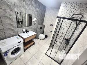 Студия квартира, посуточно, 40м2, 2/3 этаж