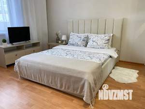 1-к квартира, посуточно, 35м2, 2/10 этаж