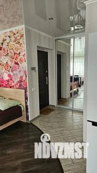 Студия квартира, посуточно, 42м2, 3/9 этаж