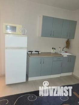 Студия квартира, посуточно, 40м2, 8/10 этаж