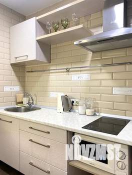 1-к квартира, посуточно, 40м2, 13/16 этаж