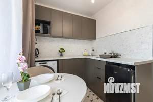 1-к квартира, посуточно, 40м2, 4/9 этаж