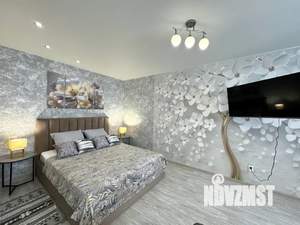 1-к квартира, посуточно, 44м2, 11/16 этаж