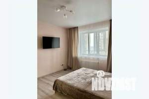 1-к квартира, посуточно, 43м2, 7/18 этаж