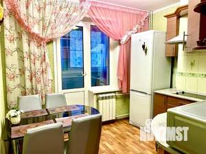 1-к квартира, посуточно, 38м2, 3/10 этаж