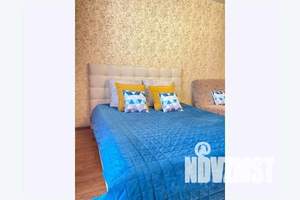 1-к квартира, посуточно, 38м2, 4/10 этаж