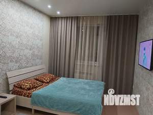 1-к квартира, посуточно, 40м2, 16/18 этаж