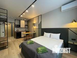 1-к квартира, посуточно, 27м2, 1/18 этаж