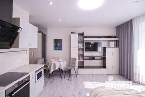 Студия квартира, посуточно, 30м2, 2/17 этаж