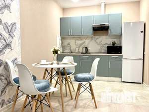 2-к квартира, посуточно, 45м2, 14/23 этаж