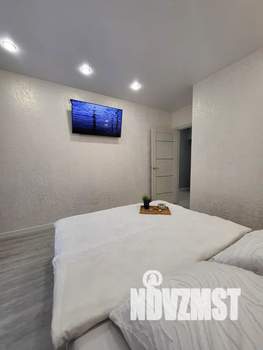 1-к квартира, посуточно, 38м2, 3/10 этаж