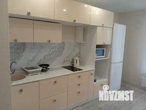 1-к квартира, посуточно, 38м2, 3/10 этаж