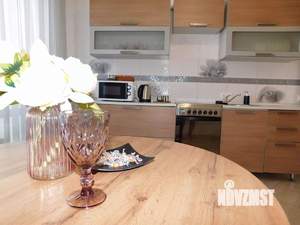 2-к квартира, посуточно, 63м2, 4/17 этаж