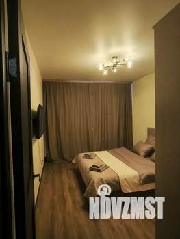 2-к квартира, посуточно, 63м2, 13/16 этаж