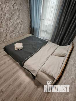 1-к квартира, посуточно, 42м2, 7/18 этаж