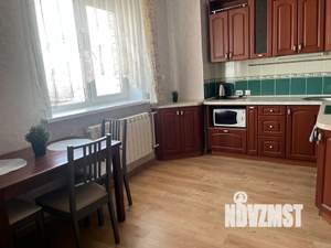 1-к квартира, посуточно, 40м2, 11/16 этаж