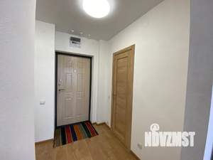 1-к квартира, посуточно, 35м2, 10/18 этаж