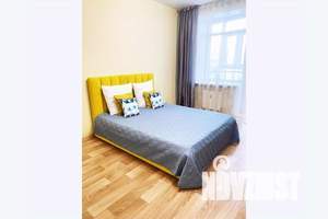 1-к квартира, посуточно, 35м2, 8/17 этаж