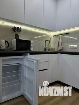 Студия квартира, посуточно, 28м2, 9/25 этаж