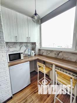 Студия квартира, посуточно, 35м2, 16/16 этаж